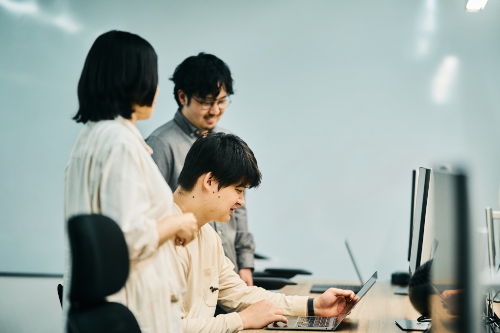 【正社員】マーケティングメンバー（ラス恋）