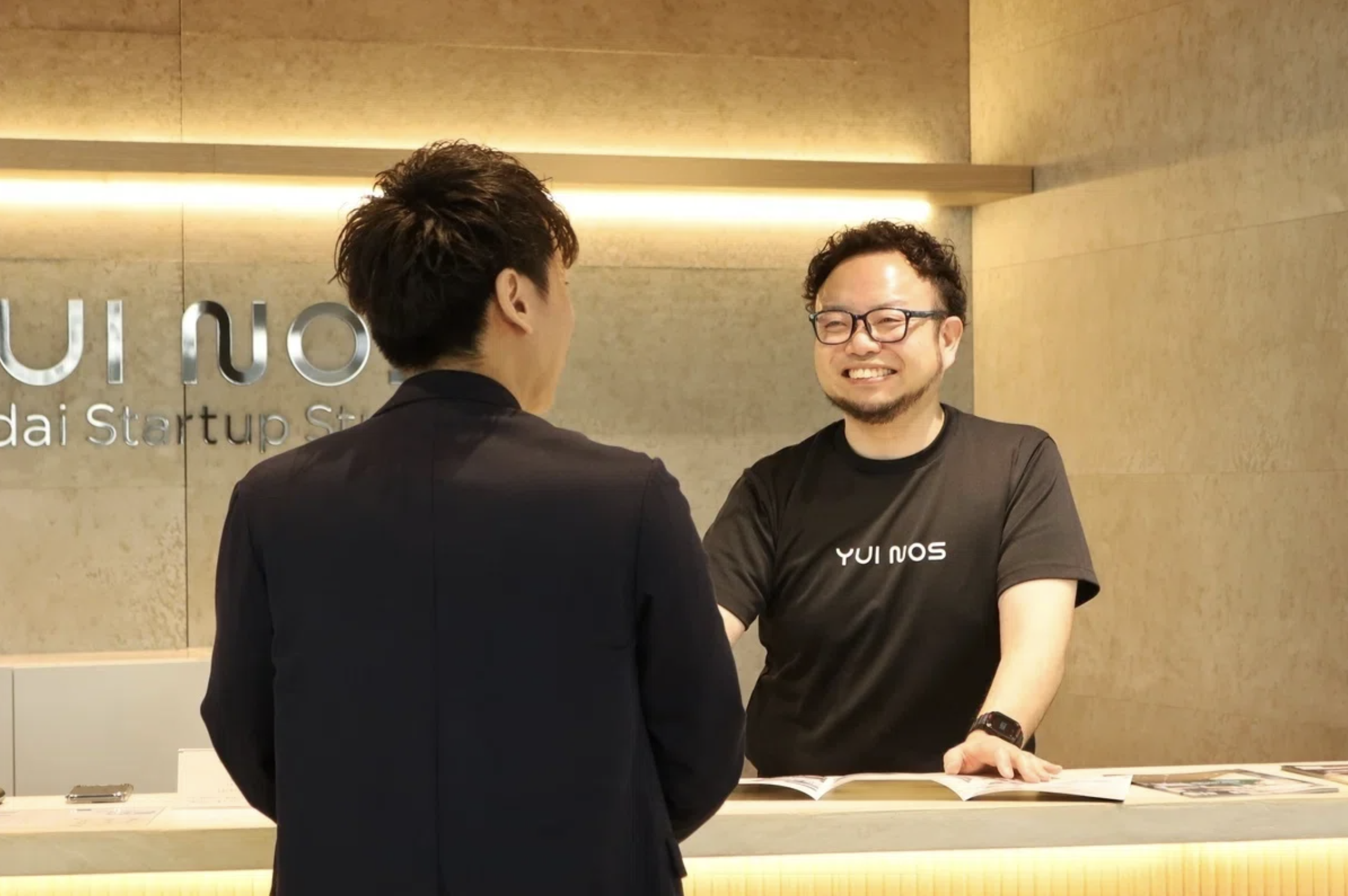 YUI NOS_カンファレンス運営・営業担当（正社員）