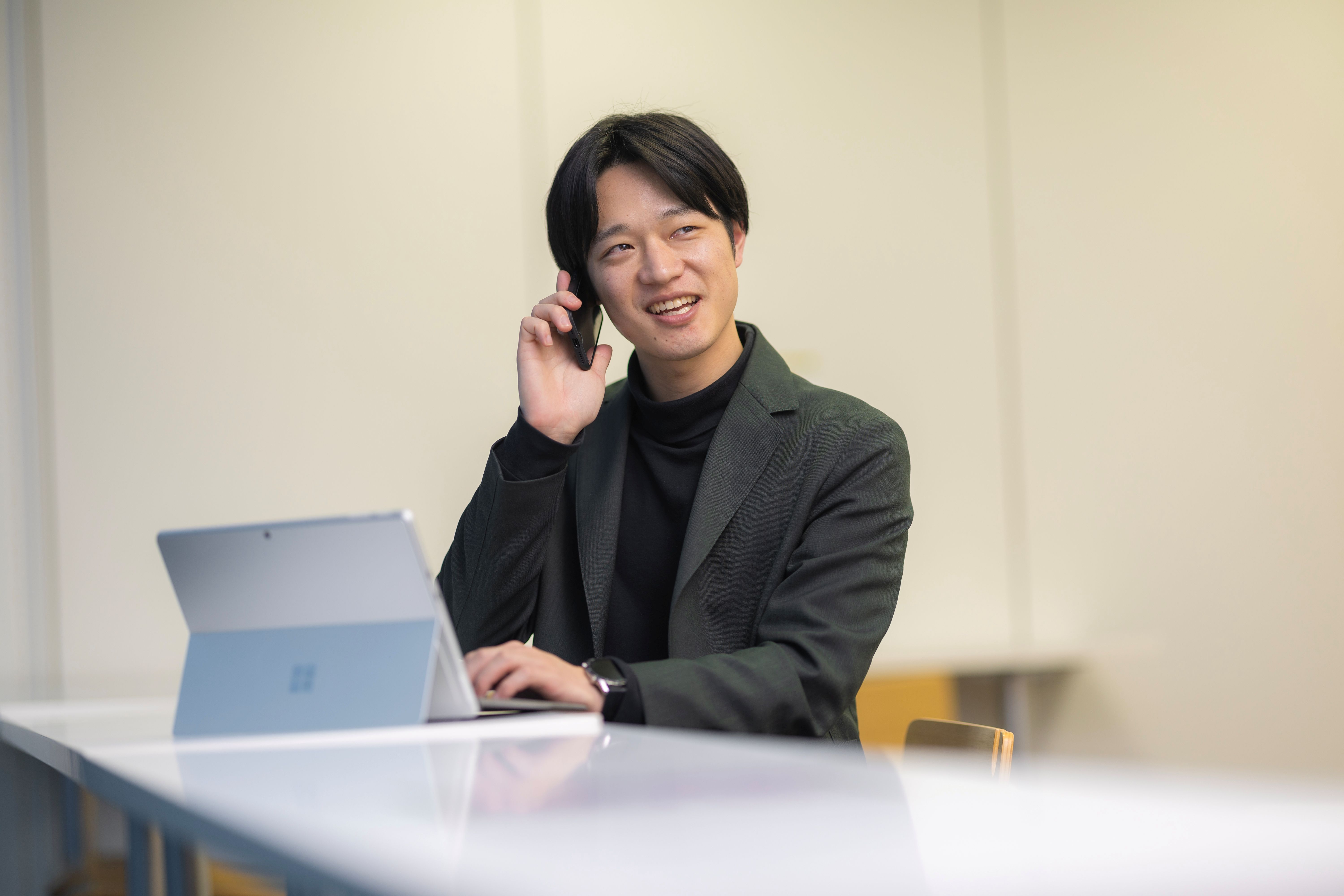 カスタマーサポート_土日