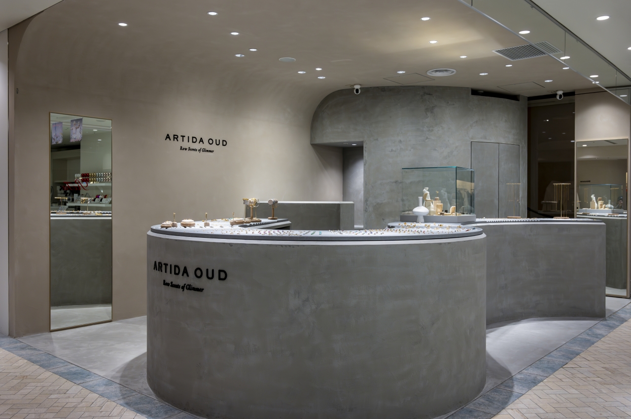 ［ARTIDA OUD］ジュエリー販売+SNS運用（東京・有楽町/正社員）｜経験必須