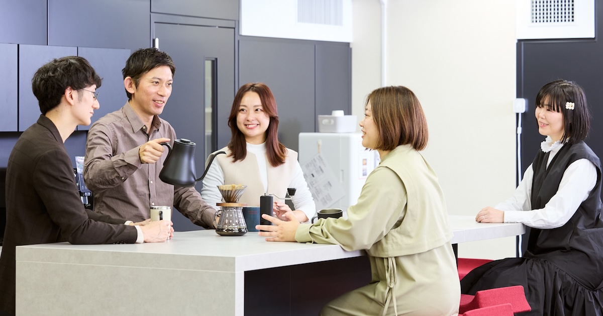 財務担当_経理財務部