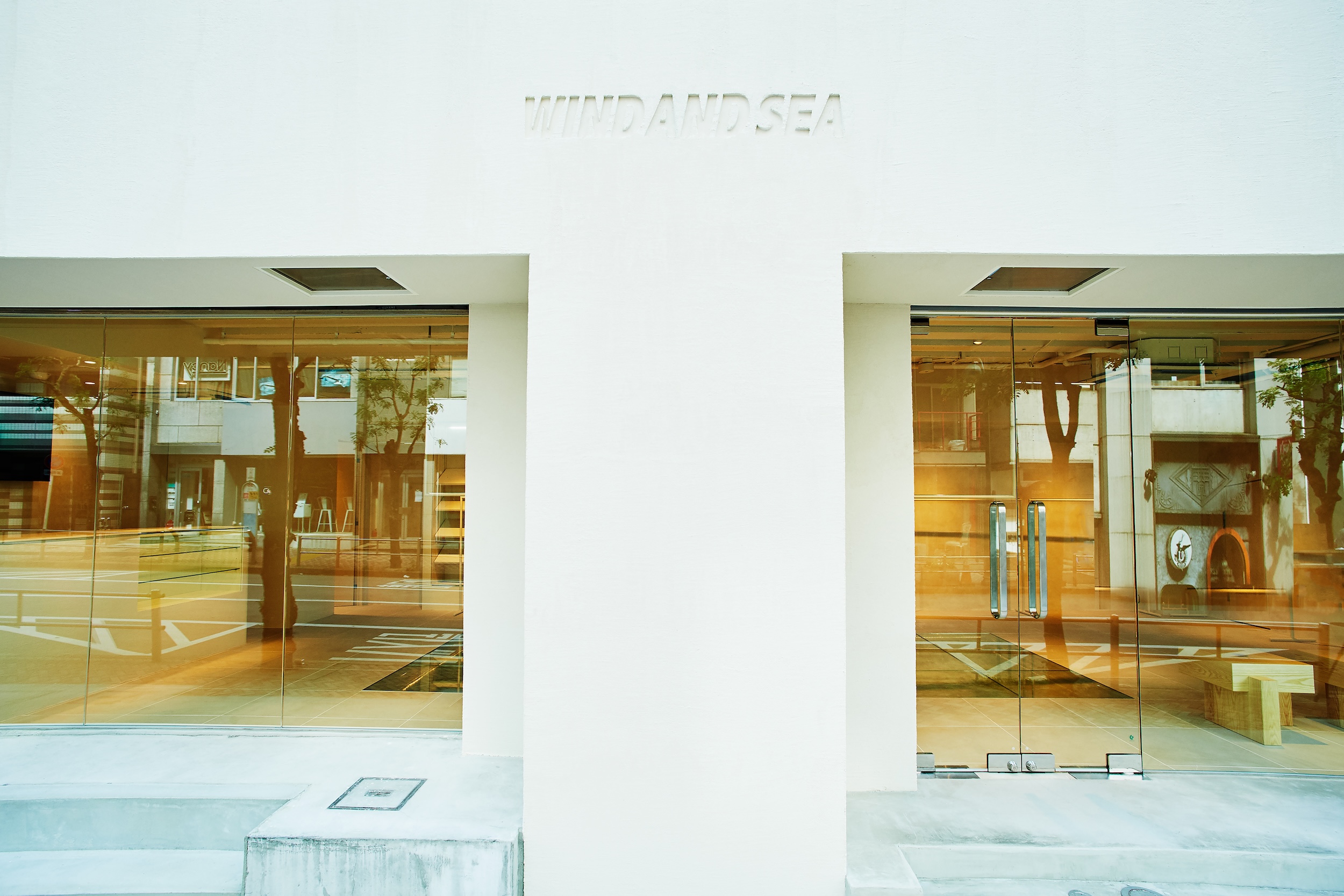 【WIND AND SEA】店舗運営スタッフ@東京