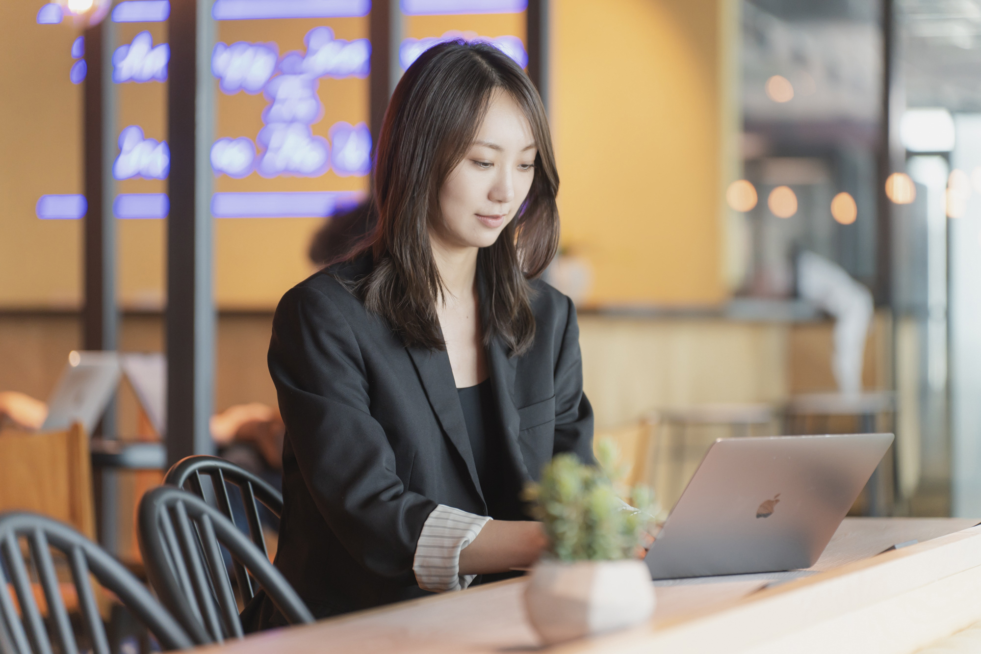 米国事業営業事務