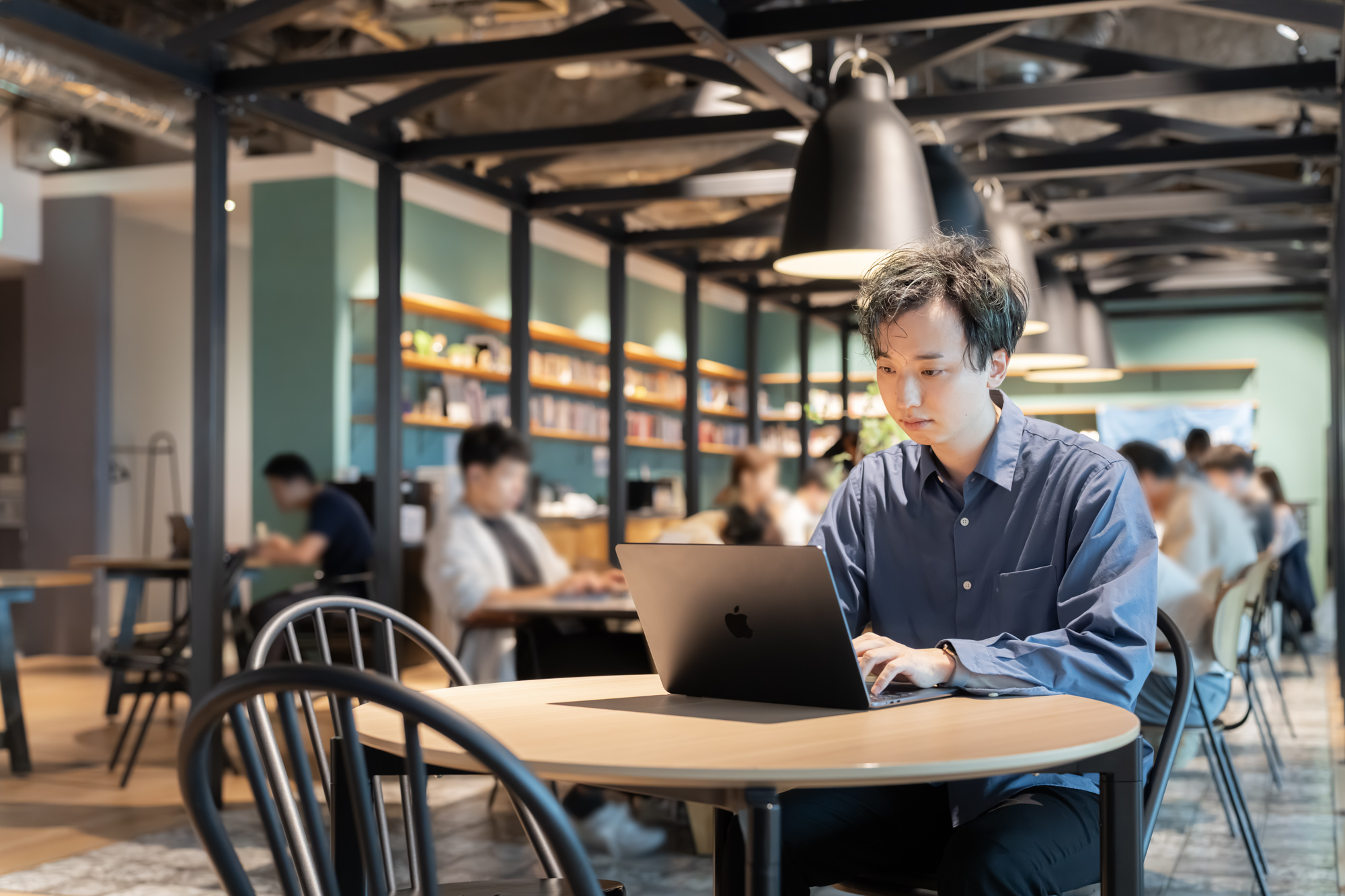 シニアデータエンジニア