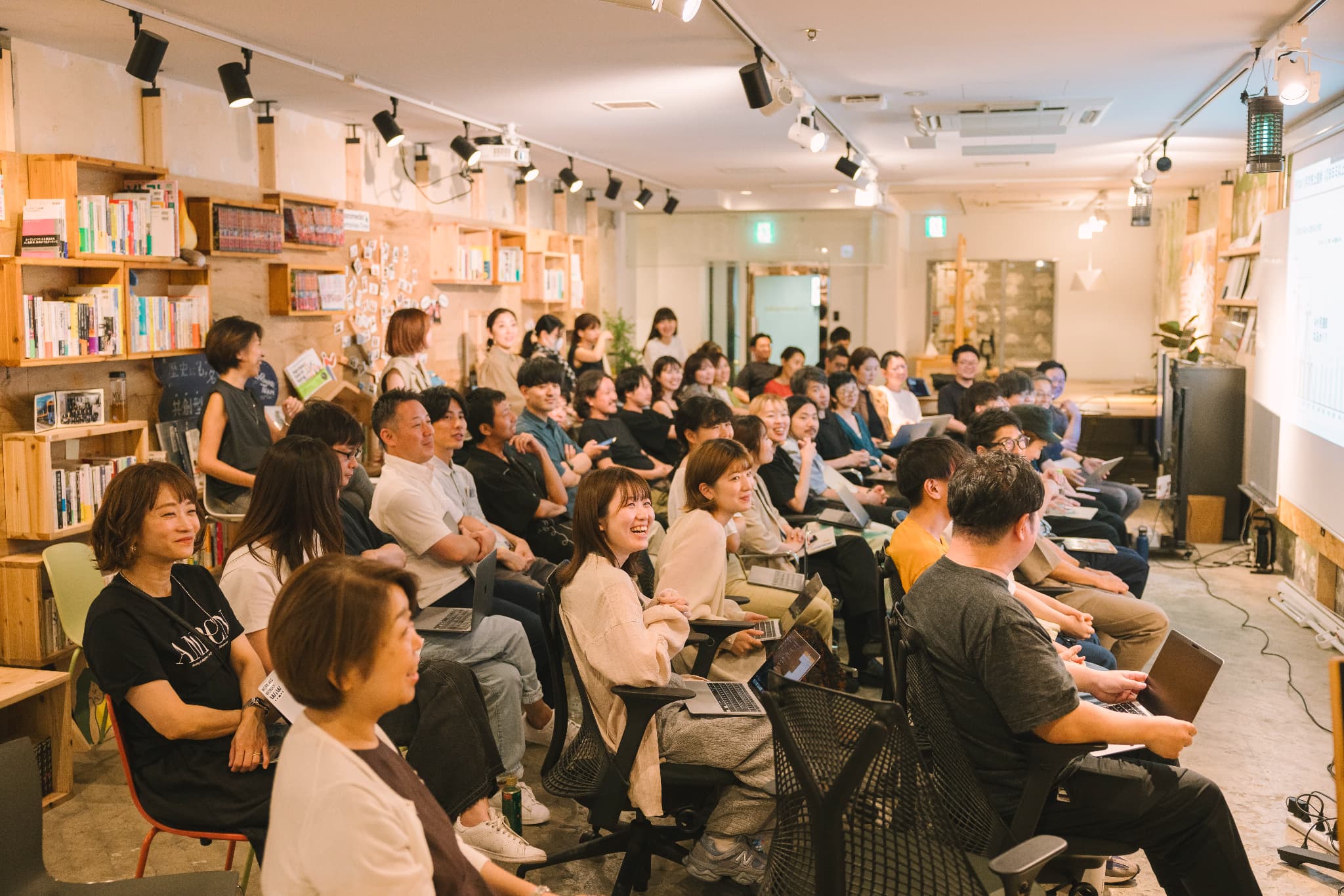 08_1.正社員：営業事務