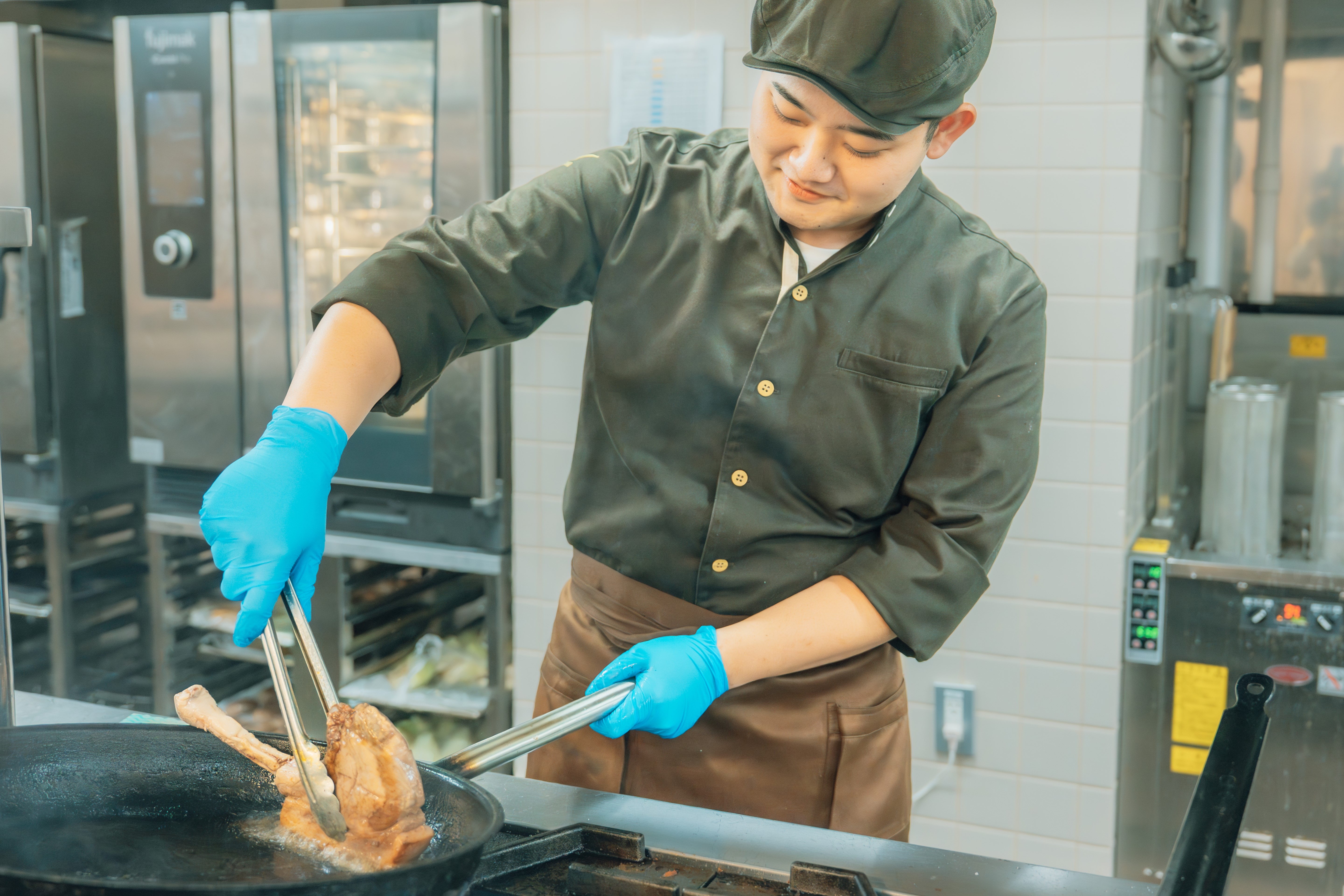 レストラン　調理担当