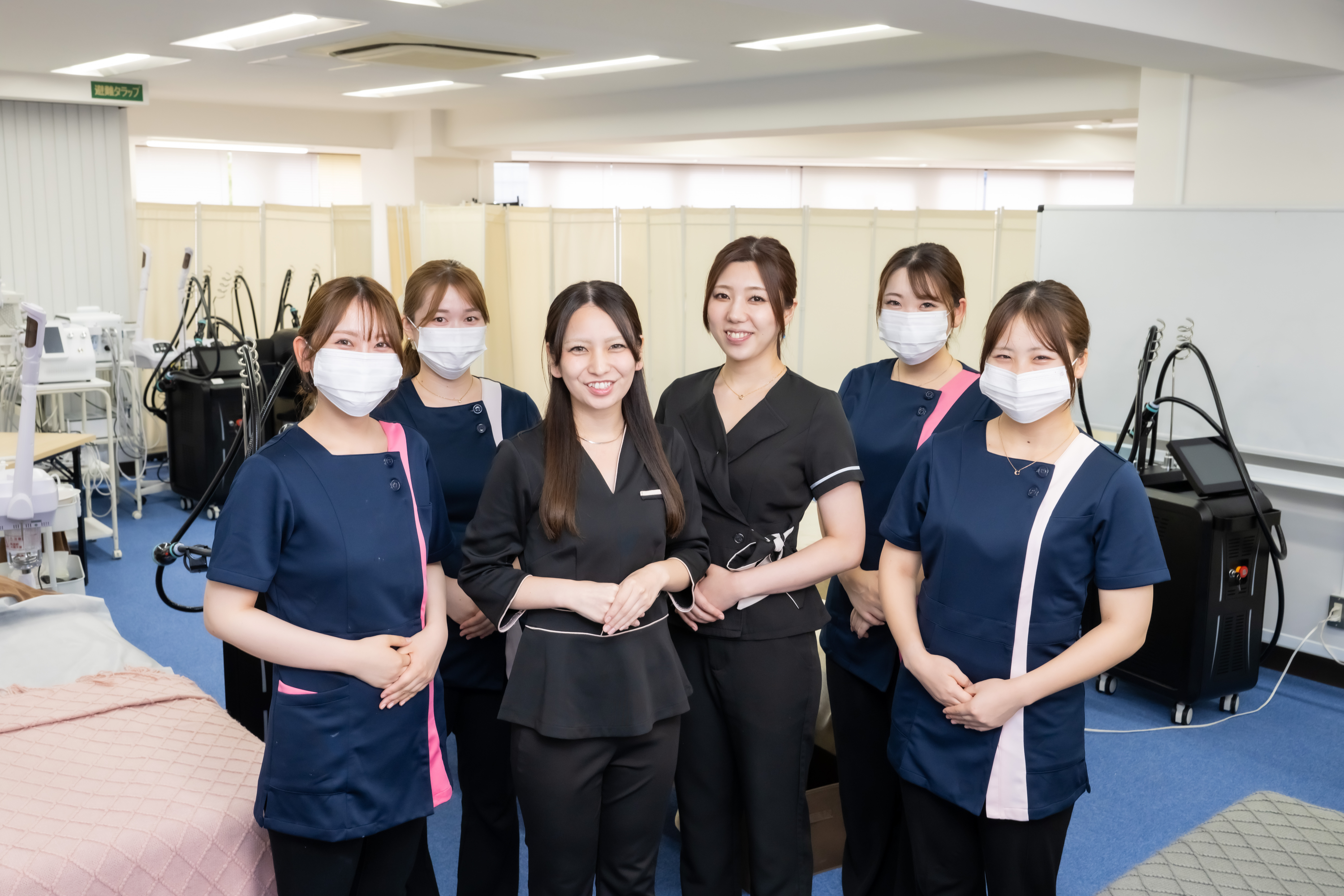 エステティシャン兼店舗育成マネージャー（フェイシャルサロン）