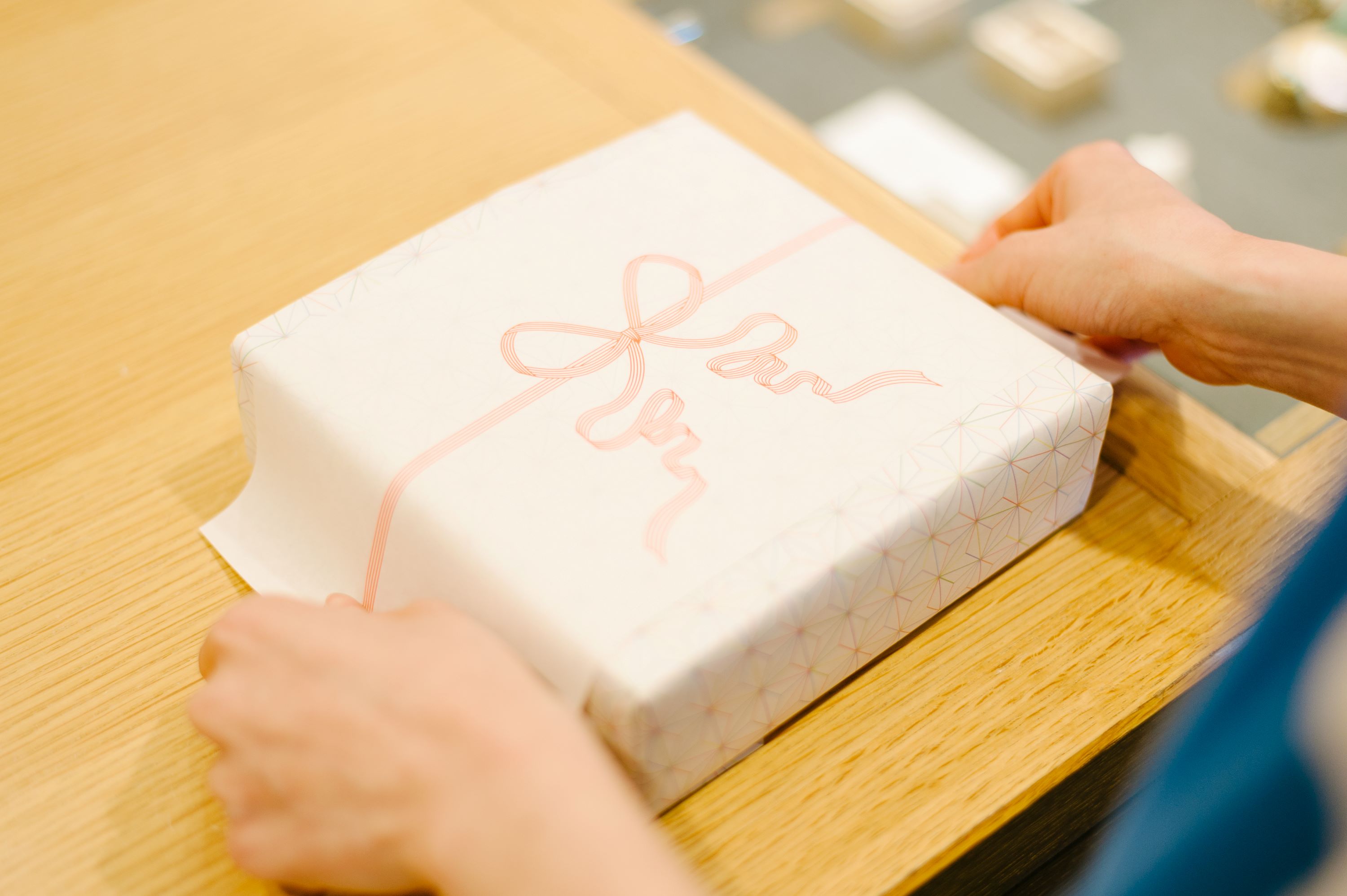 【物流スタッフ】1日4時間　週3日～　検品・包装・梱包・出荷アルバイトスタッフ
