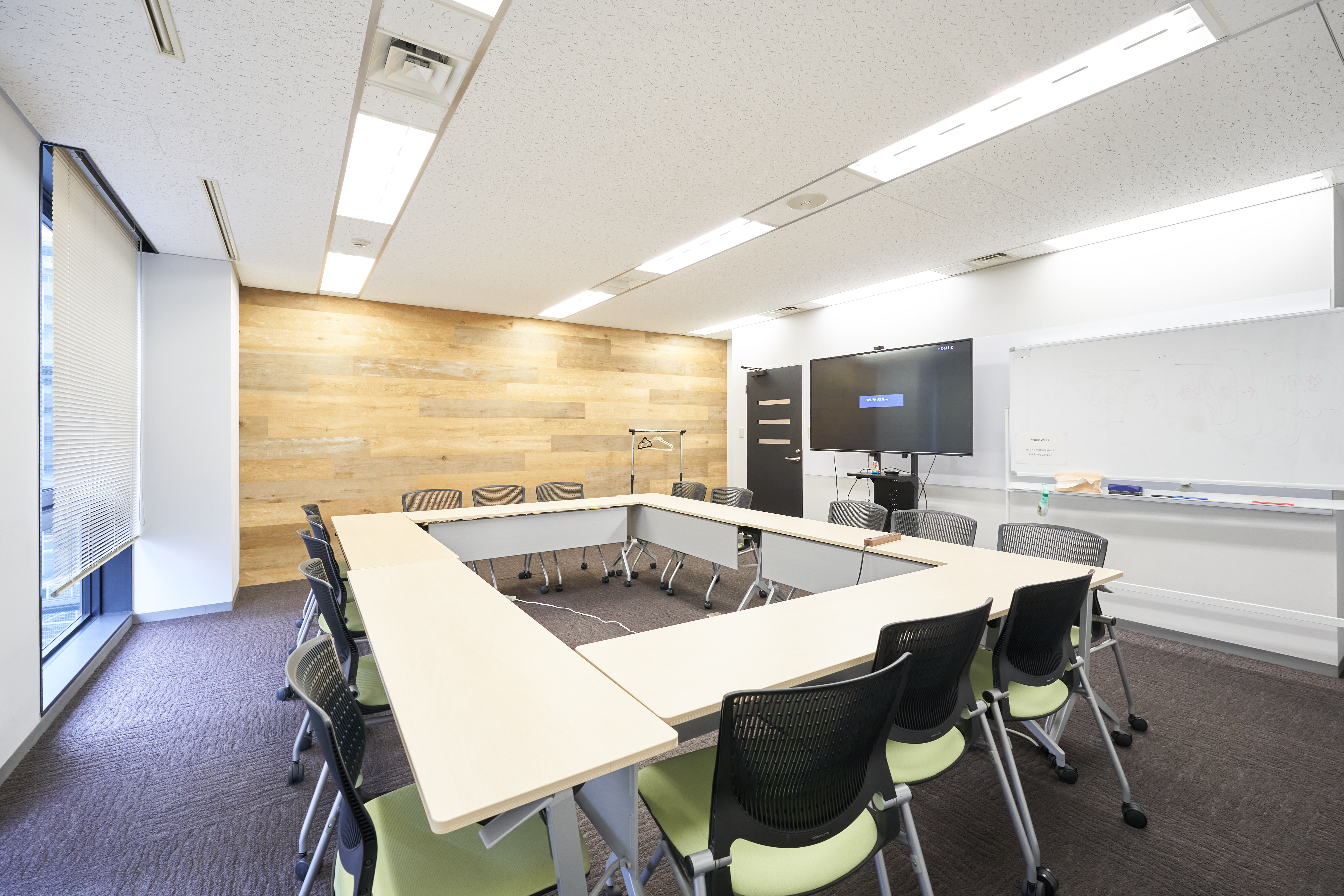 マーケティング担当 [正社員]　