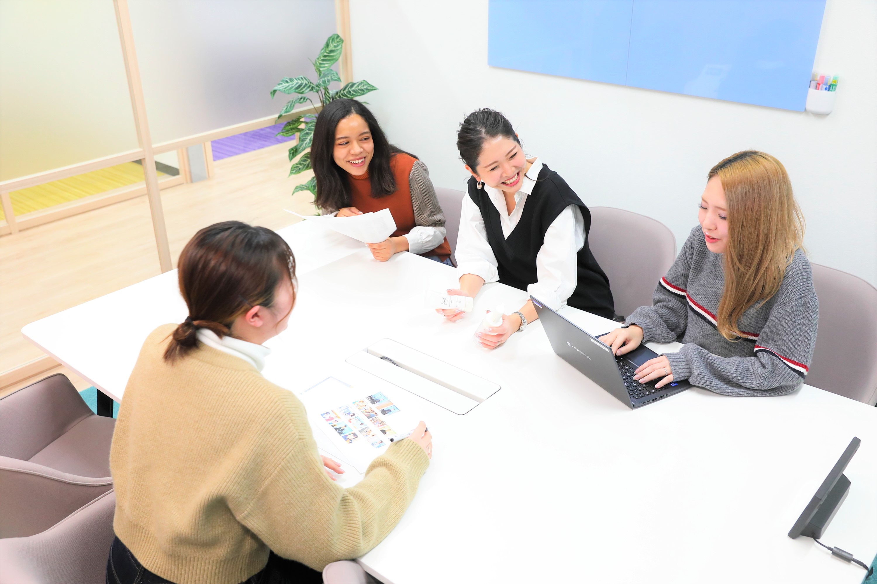 【ECフルフィルメント/受注管理】ブランド成長を支える物流の司令塔｜将来のリーダー候補【株式会社HRC】