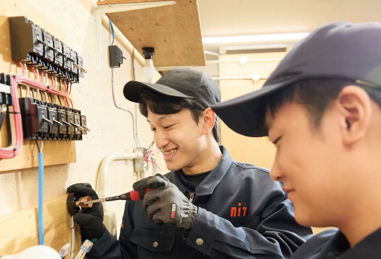 電気・通信分野教員／NIT 新潟工科専門学校