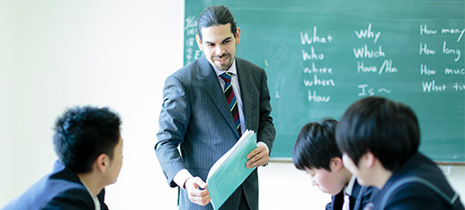 【高校教員】 語学力を養い、医学科進学、国際リーダー、トップアスリートを目指す高校の教員 ／開志国際高等学校