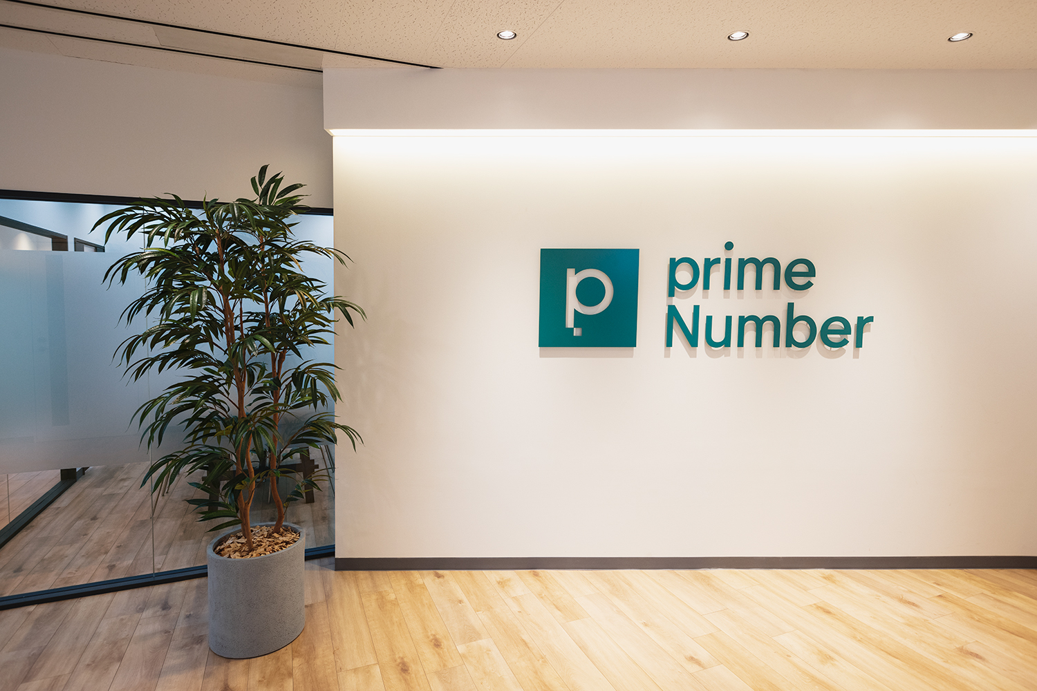 フォワード・デプロイド・エンジニア (FDE)【Data Solution事業】