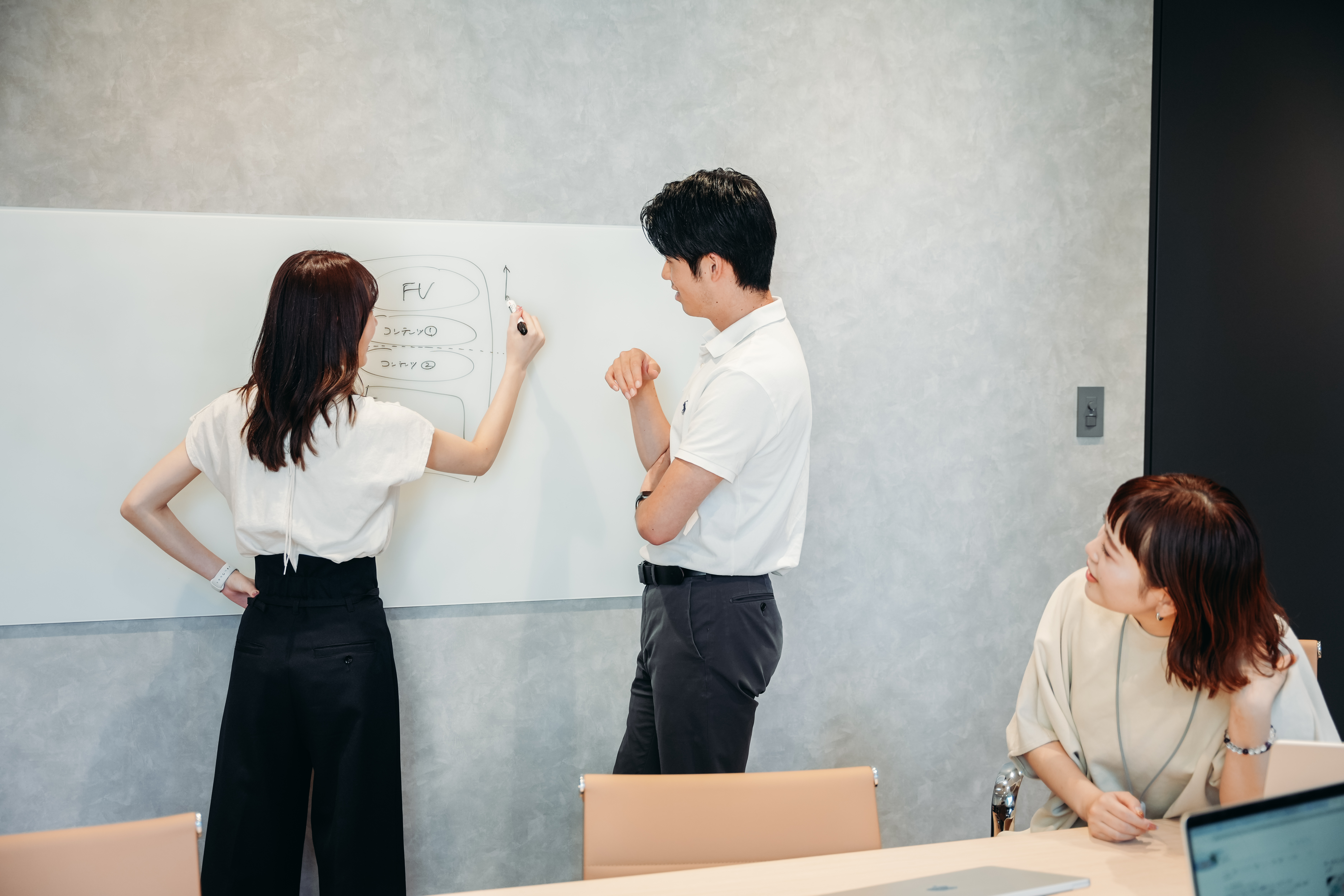 UIデザイナー_dev