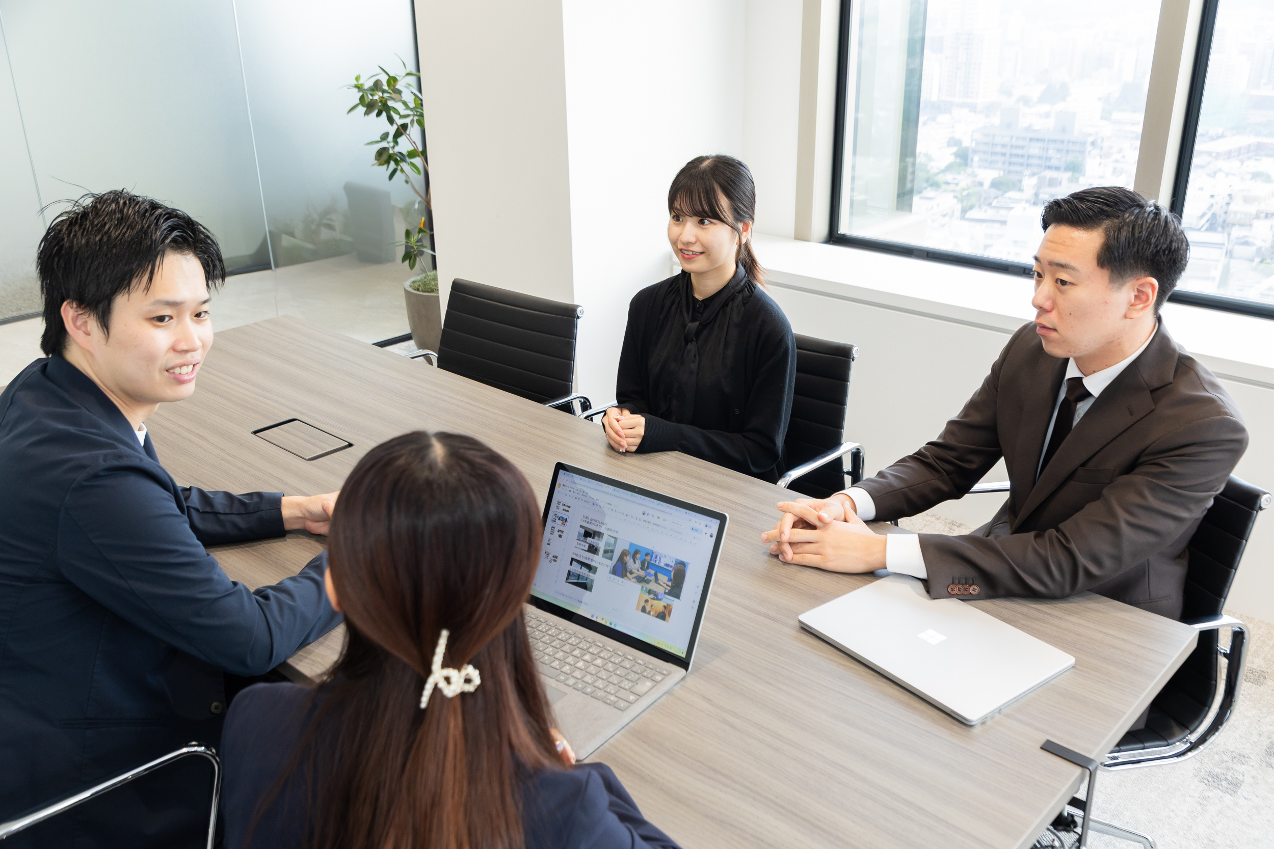 i3_人事(採用&組織開発)マネージャー       (hr_mg)