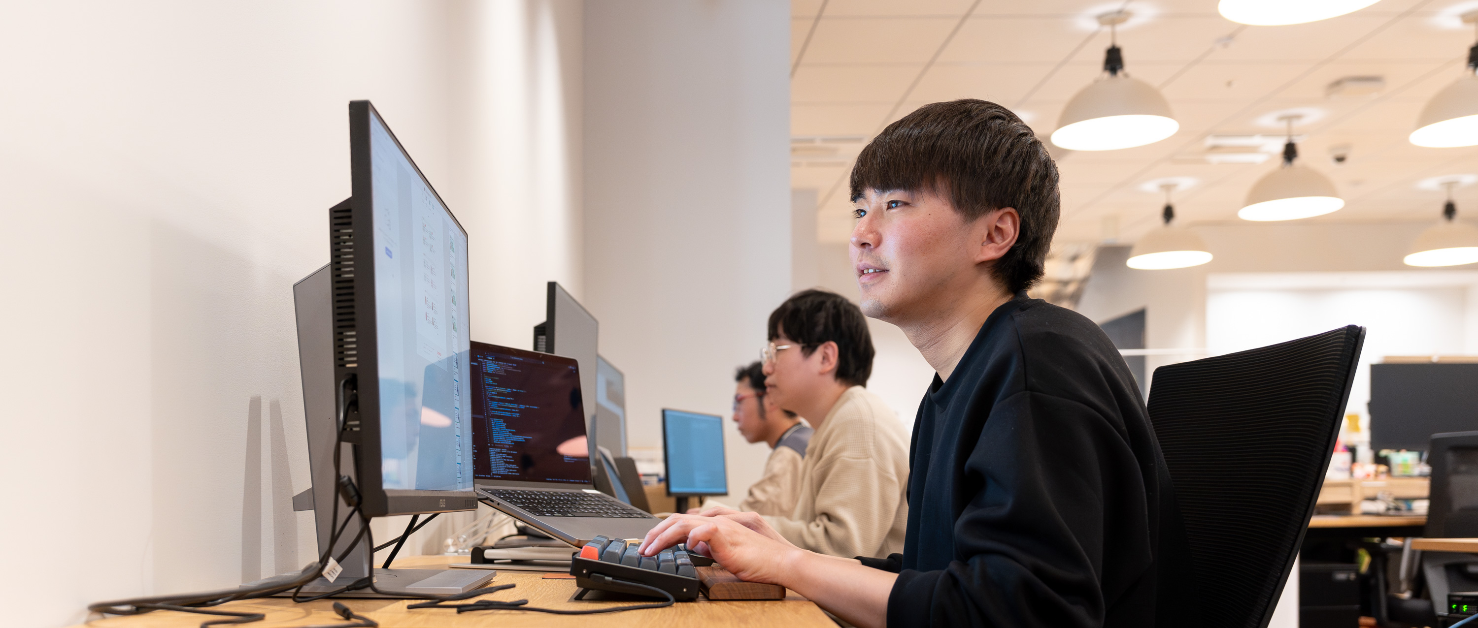 フロントエンドエンジニア（社員）